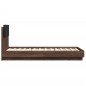 vidaXL Bettgestell mit Kopfteil Braun Eiche 75x190 cm Holzwerkstoff vidaXL Bettgestell mit Kopfteil Braun Eiche 75x190 cm Holzwerkstoff