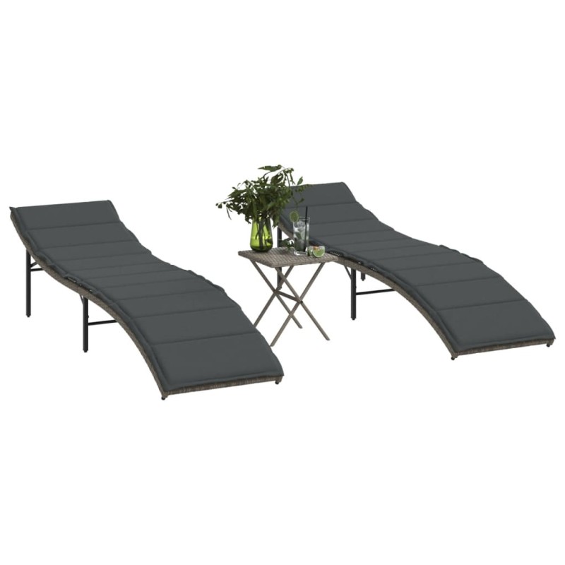 vidaXL Sonnenliegen 2 Stk. mit Tisch Grau Poly Rattan vidaXL Sonnenliegen 2 Stk. mit Tisch Grau Poly Rattan