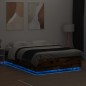vidaXL Bettgestell mit LED Räuchereiche 160x200 cm Holzwerkstoff vidaXL Bettgestell mit LED Räuchereiche 160x200 cm Holzwerkstoff