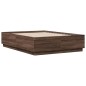 vidaXL Bettgestell Braun Eichen-Optik 135x190 cm Holzwerkstoff vidaXL Bettgestell Braun Eichen-Optik 135x190 cm Holzwerkstoff