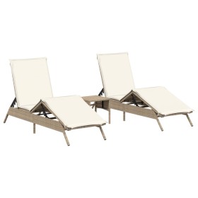 vidaXL Sonnenliegen 2 Stk. mit Tisch Beige Poly Rattan