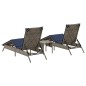 vidaXL Sonnenliegen 2 Stk. mit Tisch Grau Poly Rattan vidaXL Sonnenliegen 2 Stk. mit Tisch Grau Poly Rattan