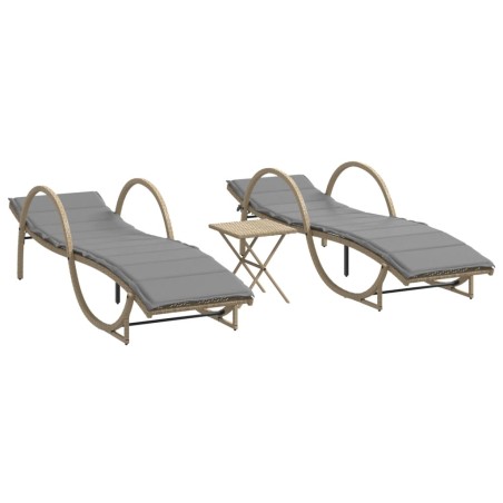 vidaXL Sonnenliegen 2 Stk. mit Tisch Beige Poly Rattan