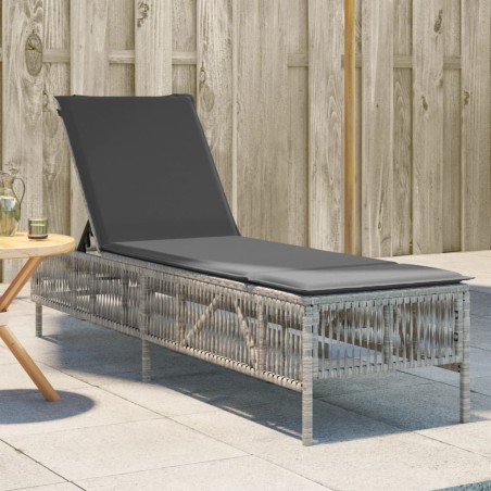 vidaXL Sonnenliege mit Auflage Hellgrau Poly Rattan
