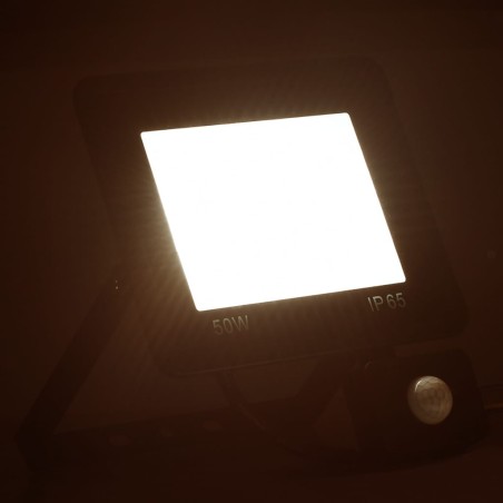vidaXL LED-Fluter mit Sensor 50W Warmweiß